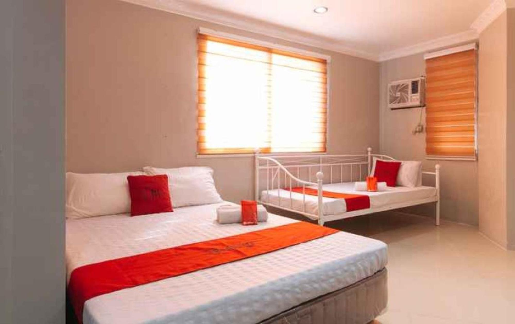 RedDoorz Manila Venetian Hotel - Quarantine Hotel Esterno foto